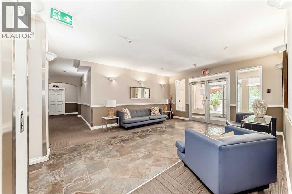 Single Family House for Sale in   Hemlock Crescent SW Spruce Cliff Calgary 