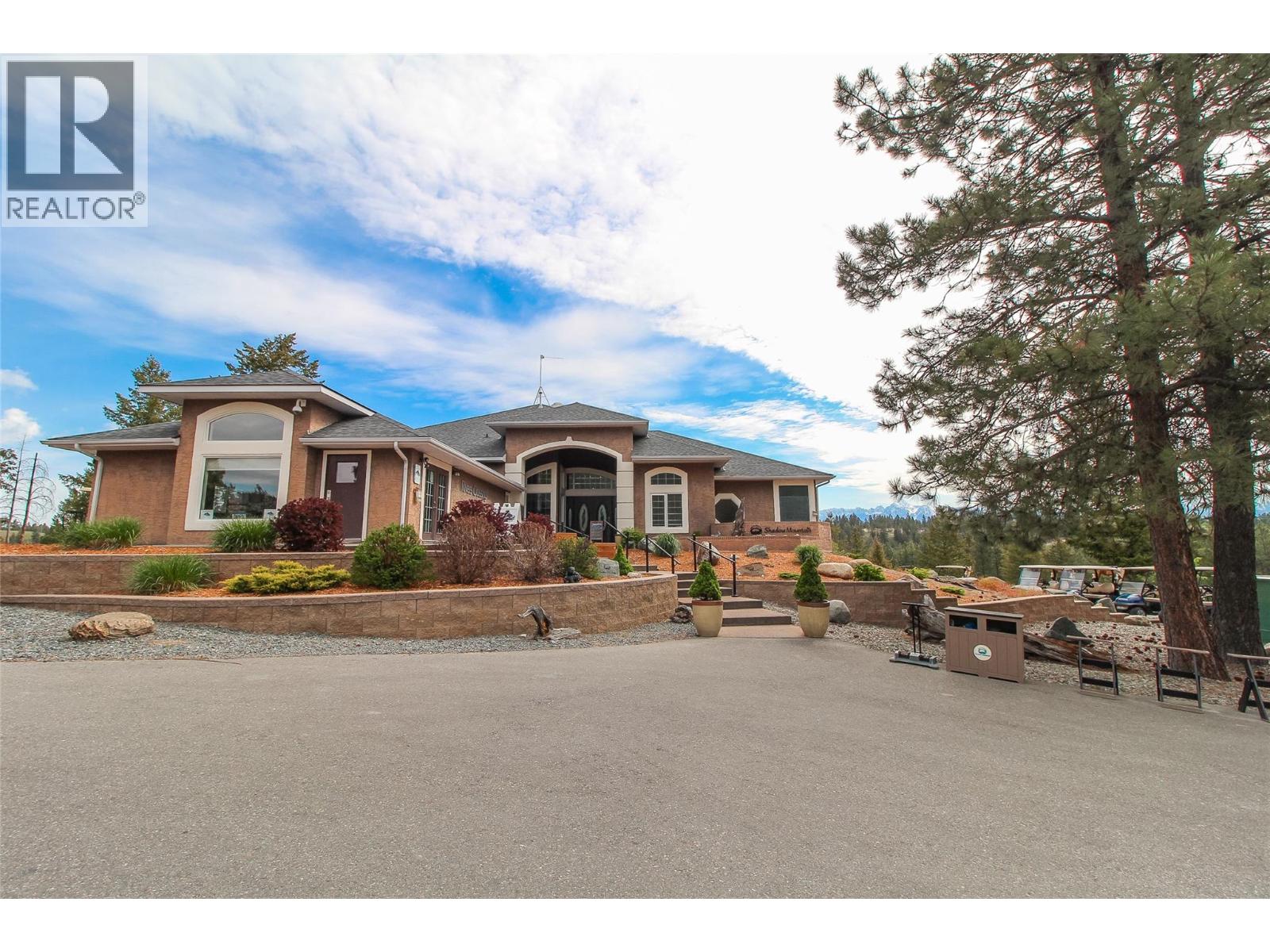 136 Shadow Mountain Boulevard, Cranbrook