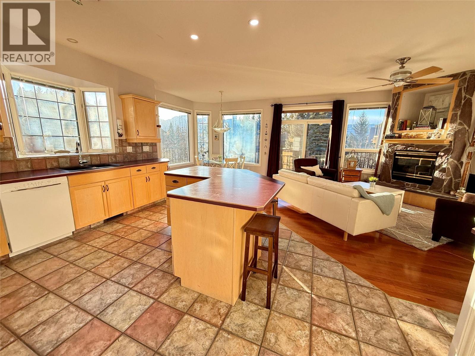 5201 Fairway Drive Unit# 704, Fairmont Hot Springs