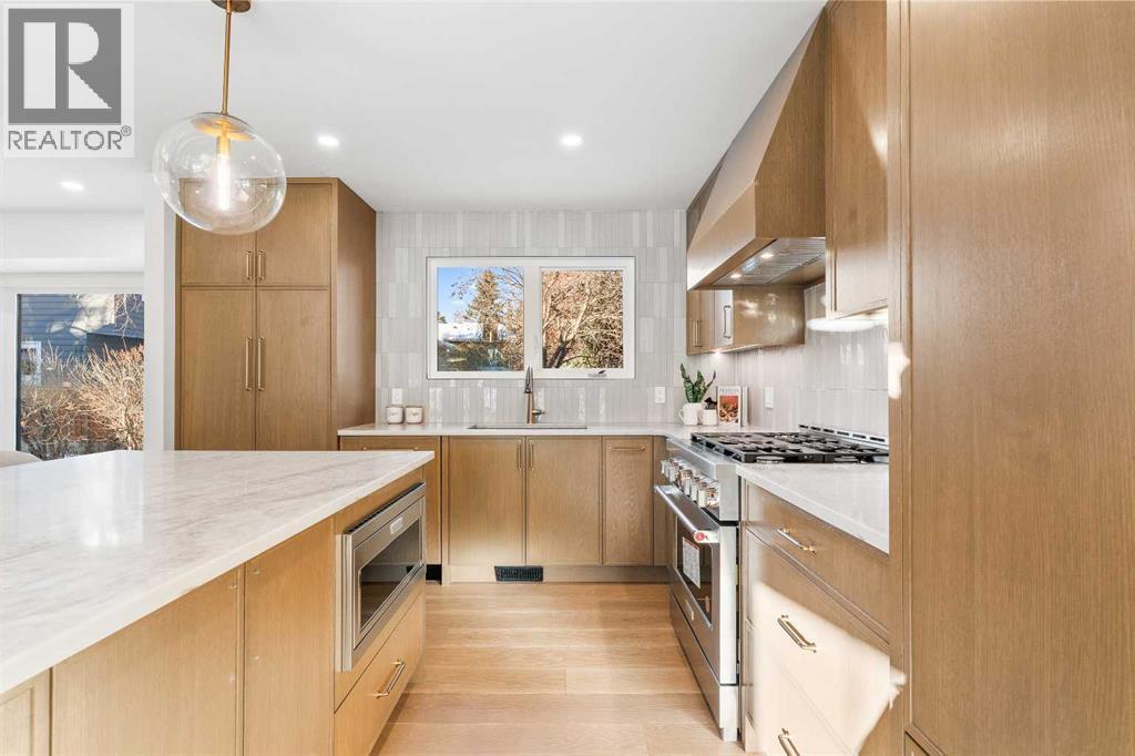 Single Family House for Sale in   Avenue SW Kelvin Grove Calgary 