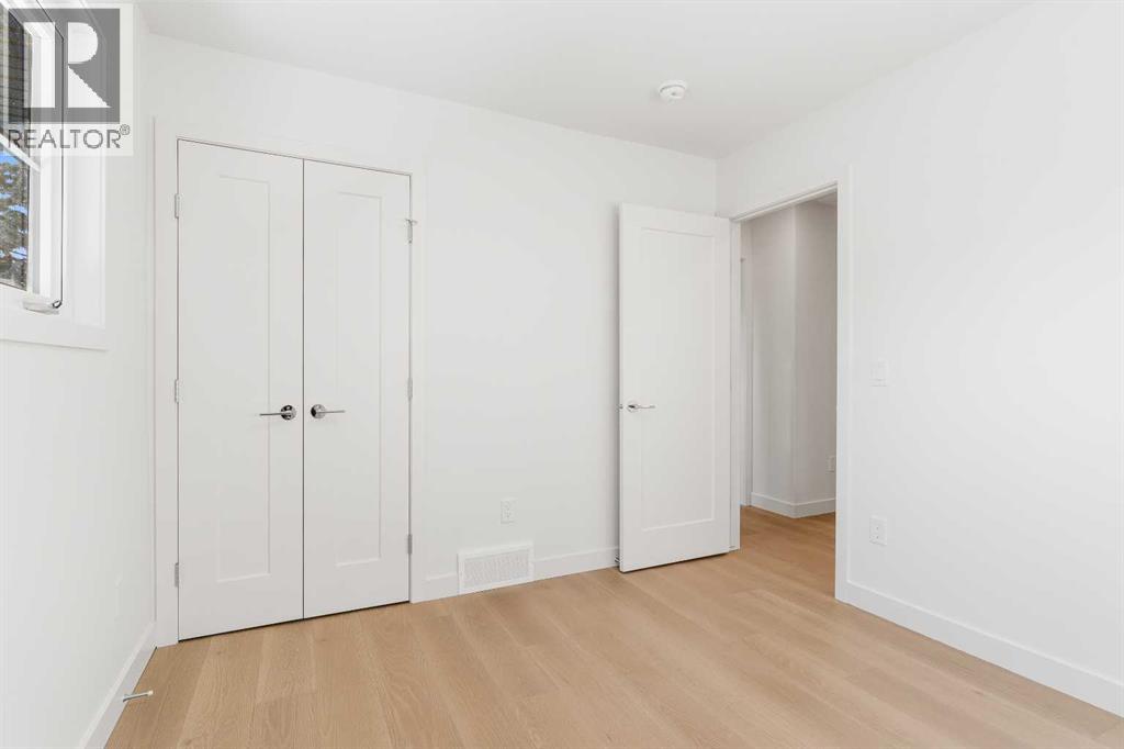 Single Family House for Sale in   Avenue SW Kelvin Grove Calgary 