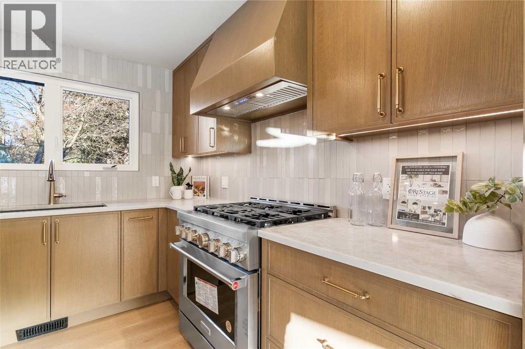 Single Family House for Sale in   Avenue SW Kelvin Grove Calgary 