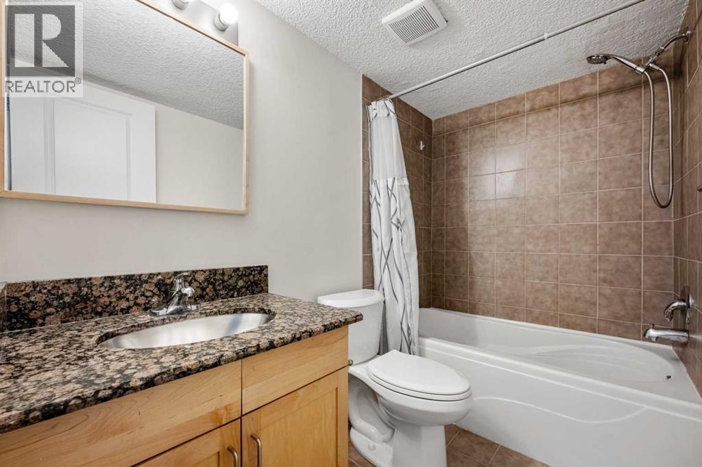 Single Family House for Sale in    Avenue NW Sunnyside Calgary 