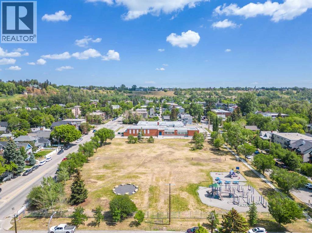 Single Family House for Sale in    Avenue NW Sunnyside Calgary 