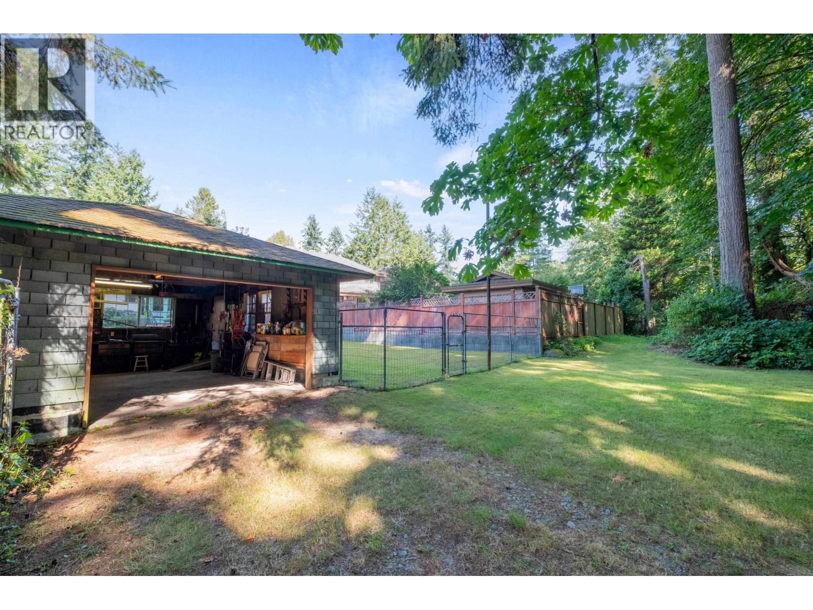 2239 WINDRIDGE DRIVE, North Vancouver