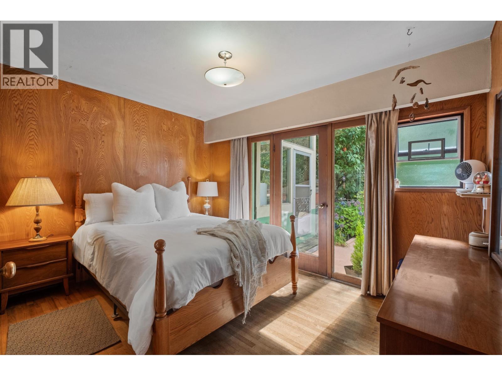 2239 WINDRIDGE DRIVE, North Vancouver