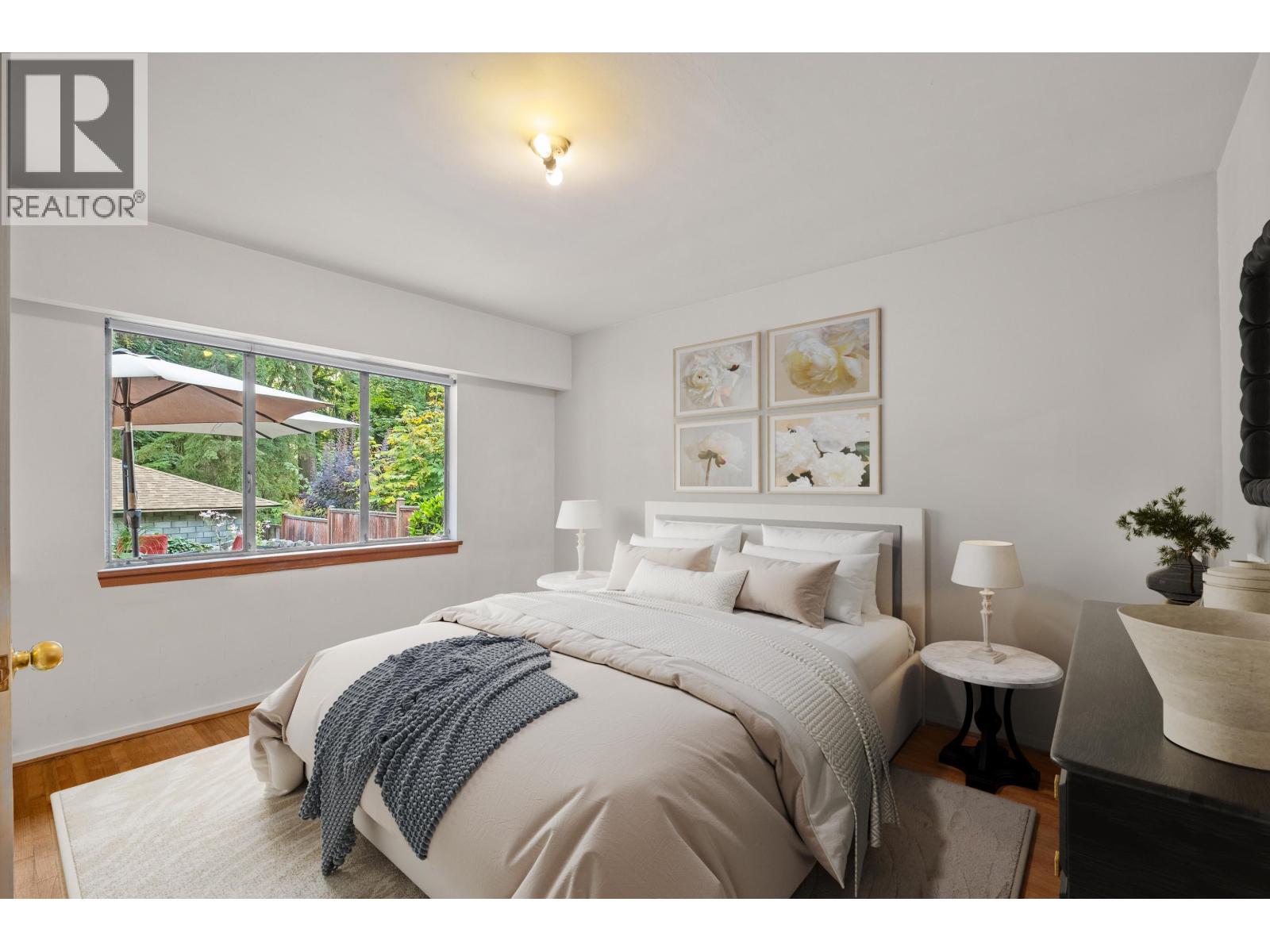 2239 WINDRIDGE DRIVE, North Vancouver