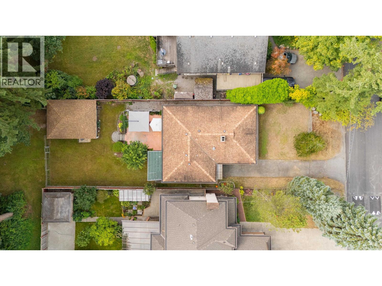 2239 WINDRIDGE DRIVE, North Vancouver