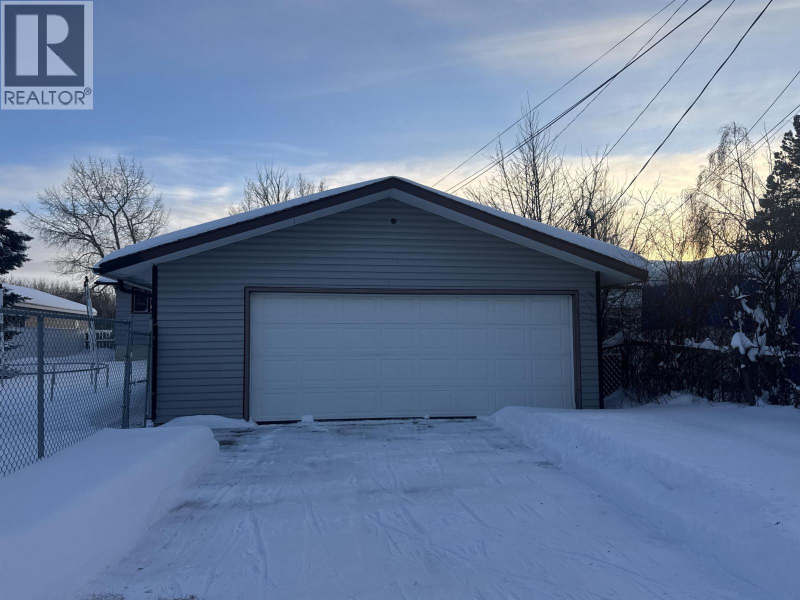 9908 111 AVENUE, Fort St. John