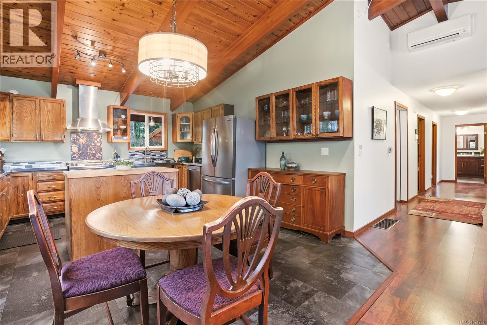 9644 Lakeshore Rd, Port Alberni