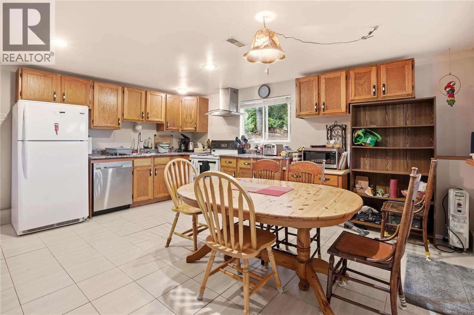 9644 Lakeshore Rd, Port Alberni