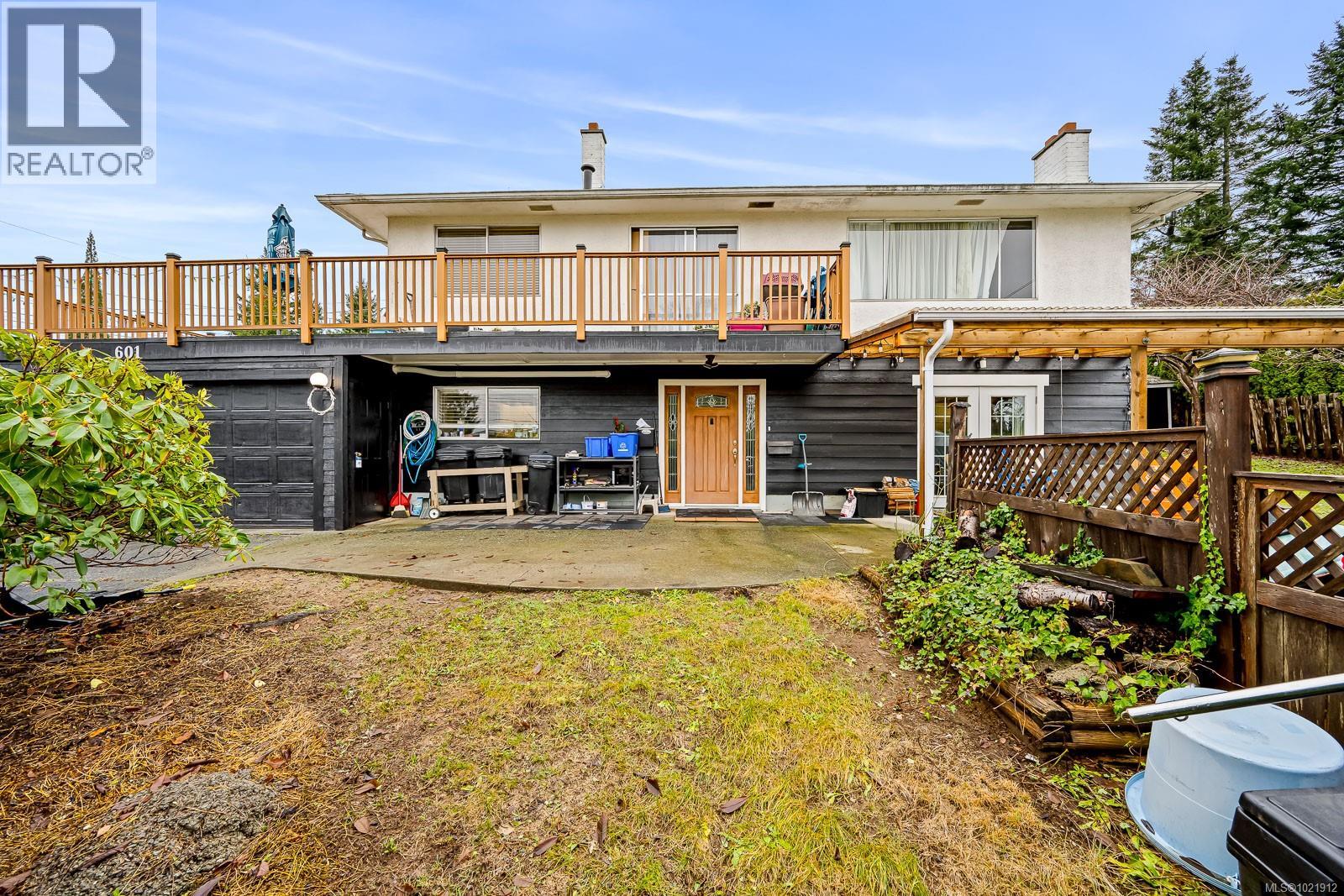 601 WARDEN Cds, Campbell River