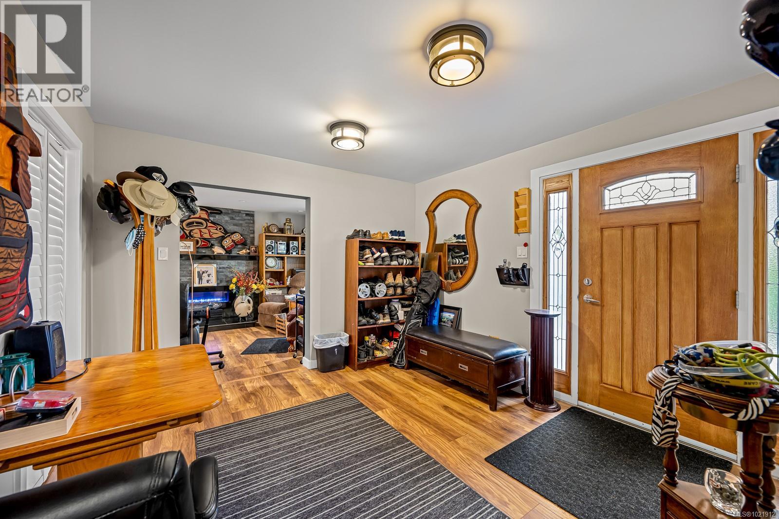 601 WARDEN Cds, Campbell River