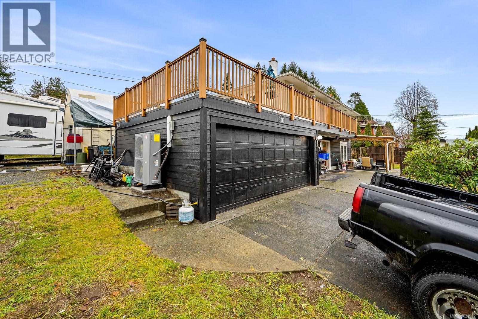 601 WARDEN Cds, Campbell River