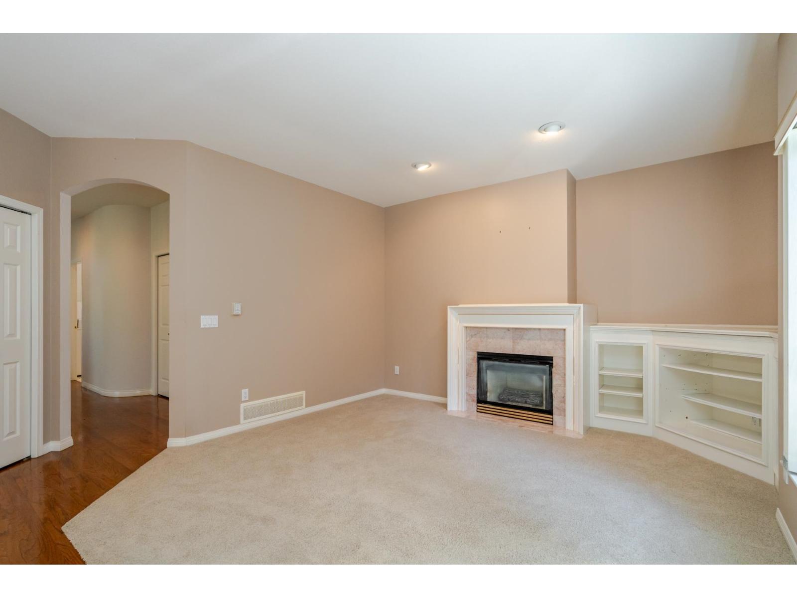 9 1881 144 STREET, Surrey