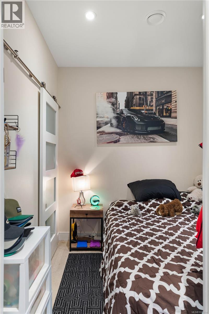 N405 1105 Pandora Ave, Victoria