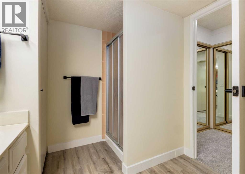 Single Family House for Sale in   Oakfield Drive SW Oakridge Calgary 