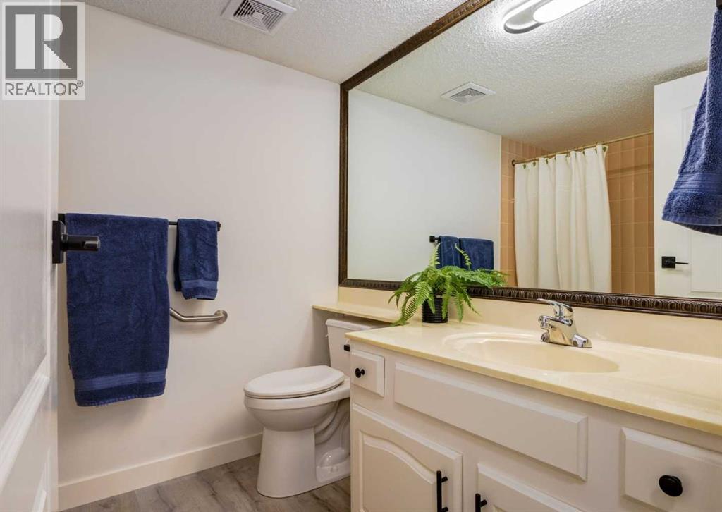 Single Family House for Sale in   Oakfield Drive SW Oakridge Calgary 