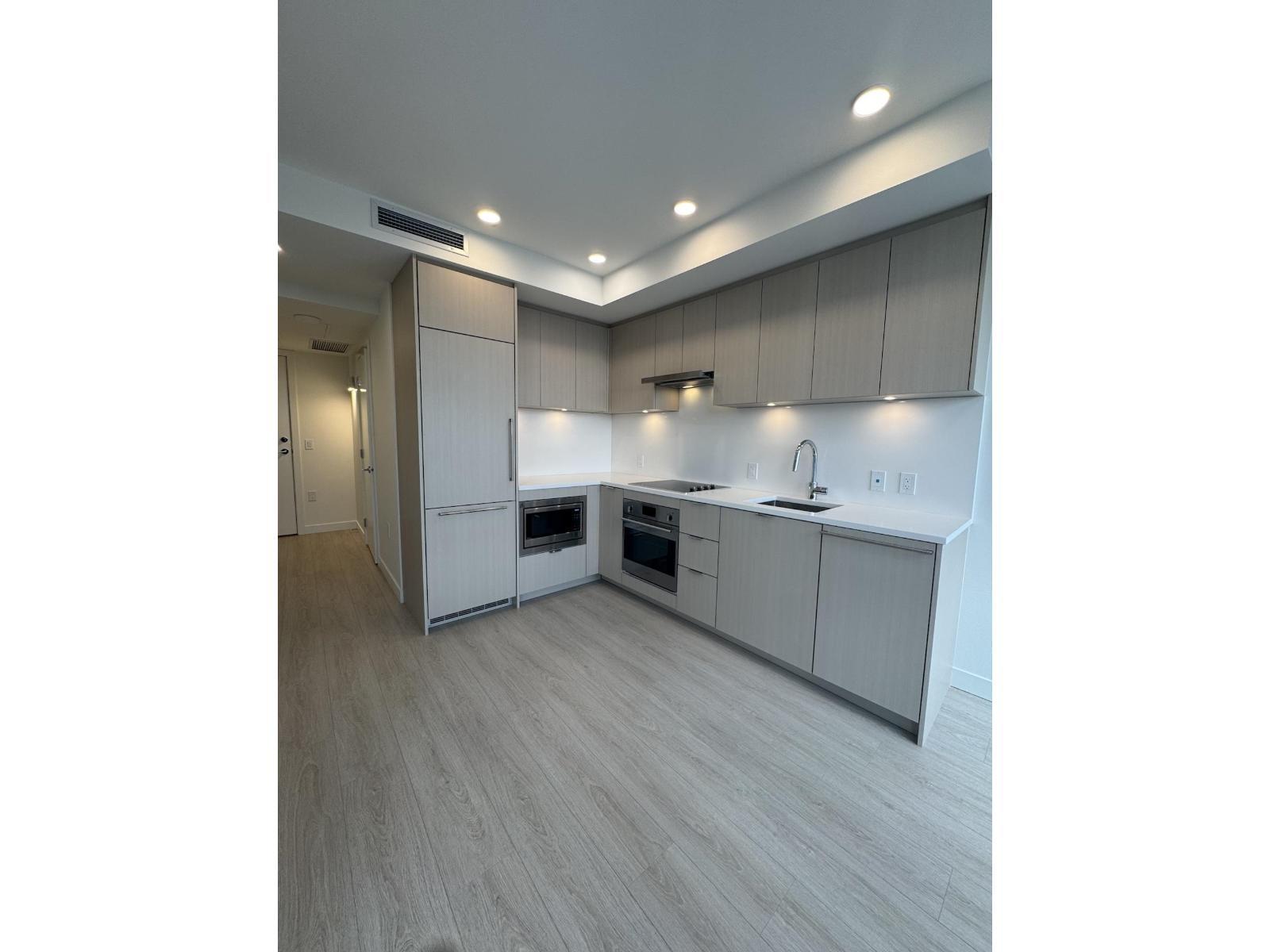 604 13675 107A AVENUE, Surrey