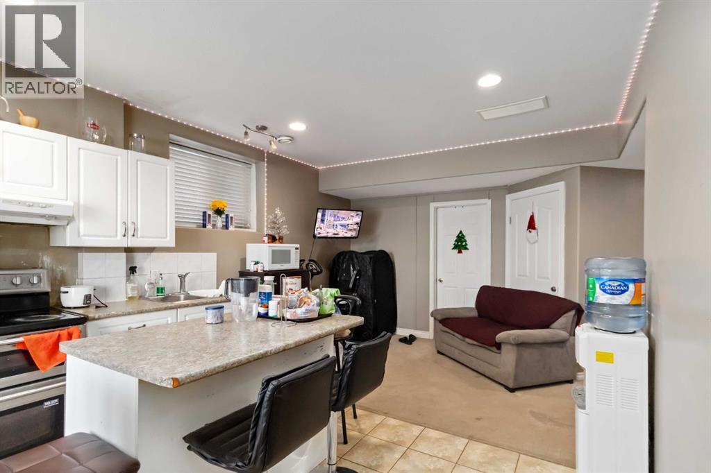 104 Philpott Bay, Fort McMurray