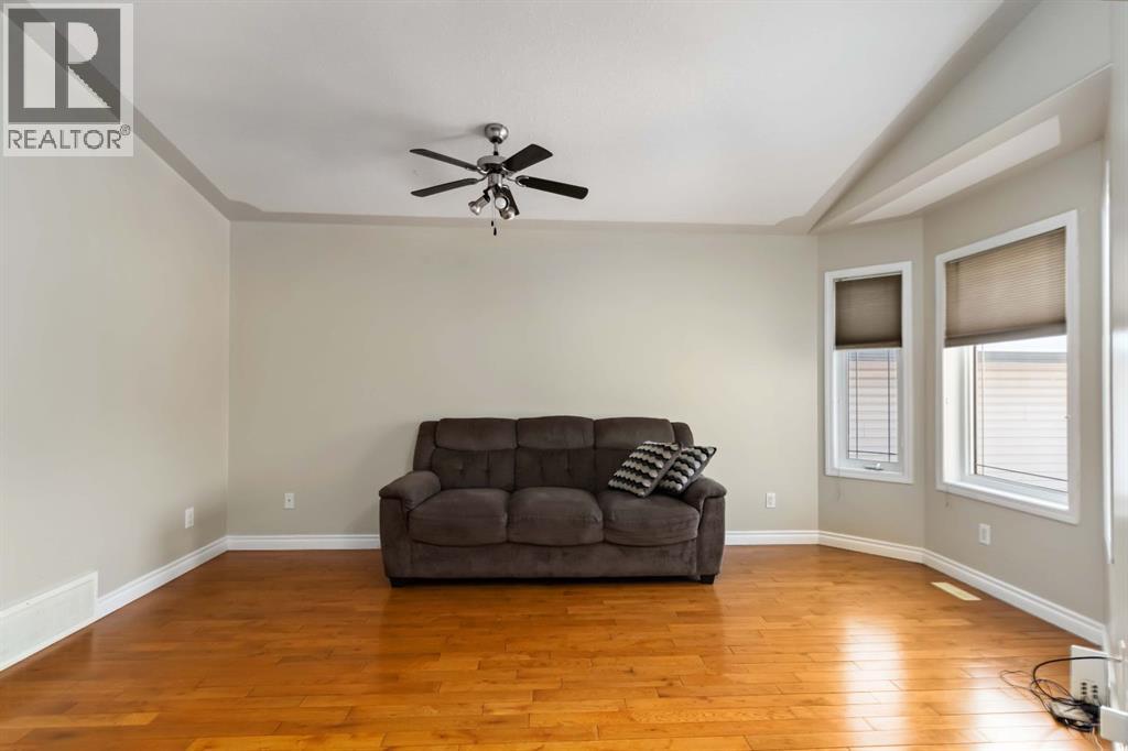 104 Philpott Bay, Fort McMurray