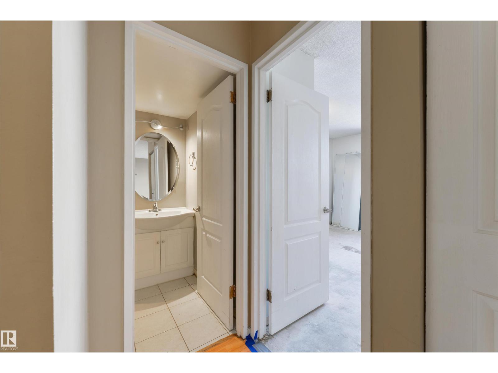 #601 13910 STONY PLAIN RD NW, Edmonton