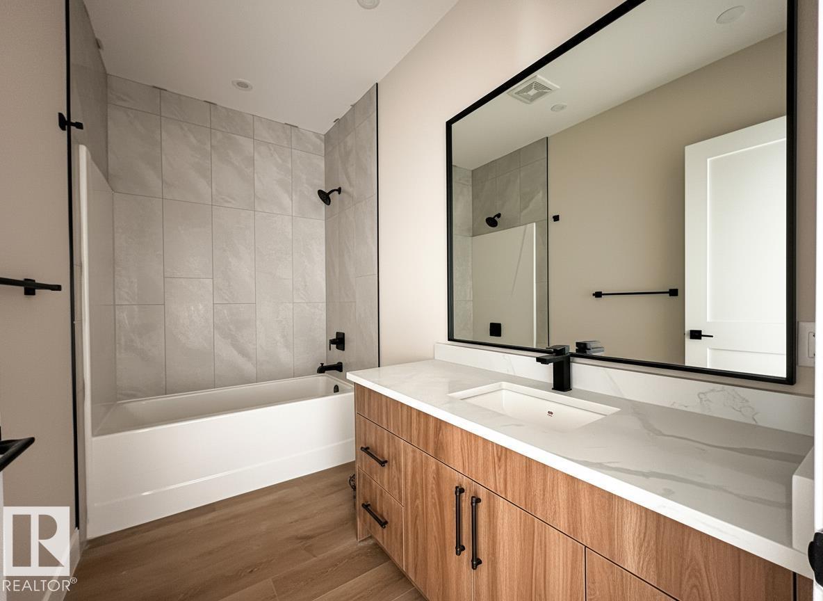 14807 98 AV NW - 21