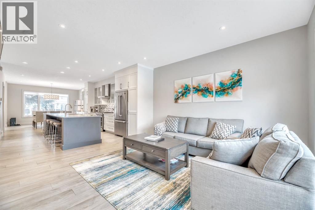 Single Family House for Sale in   Avenue NE Renfrew Calgary 