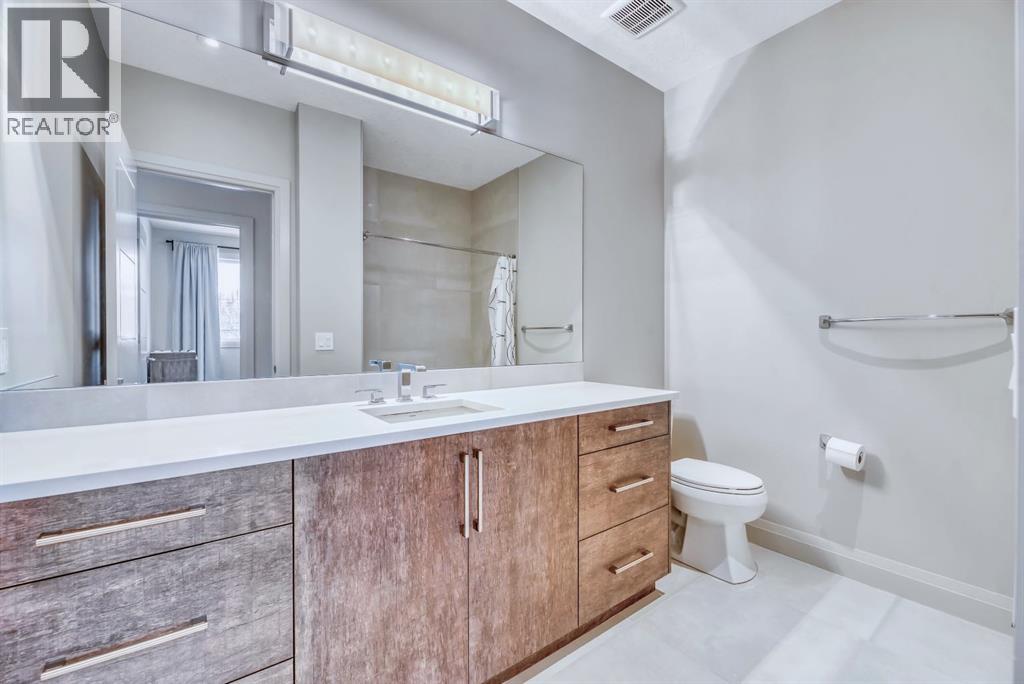 Single Family House for Sale in   Avenue NE Renfrew Calgary 