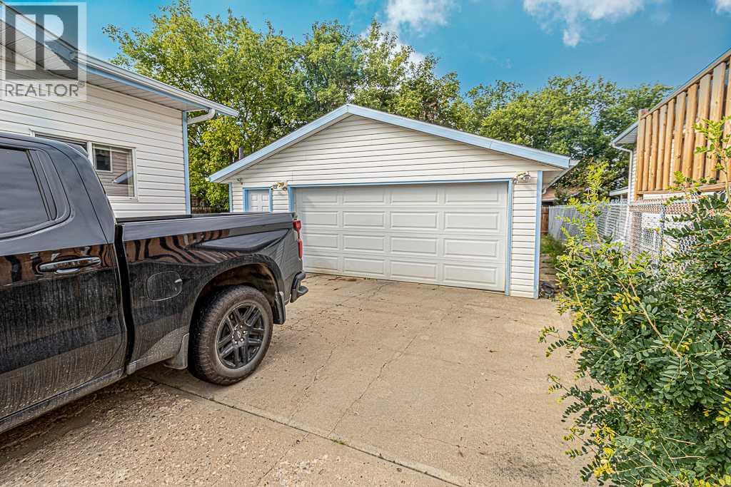 111 Christina Court, Fort McMurray
