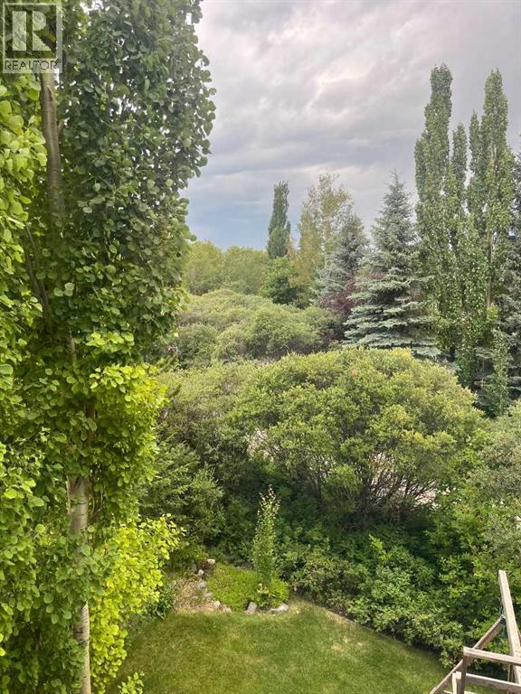 Single Family House for Sale in  Tusslewood Heights NW Tuscany Calgary 