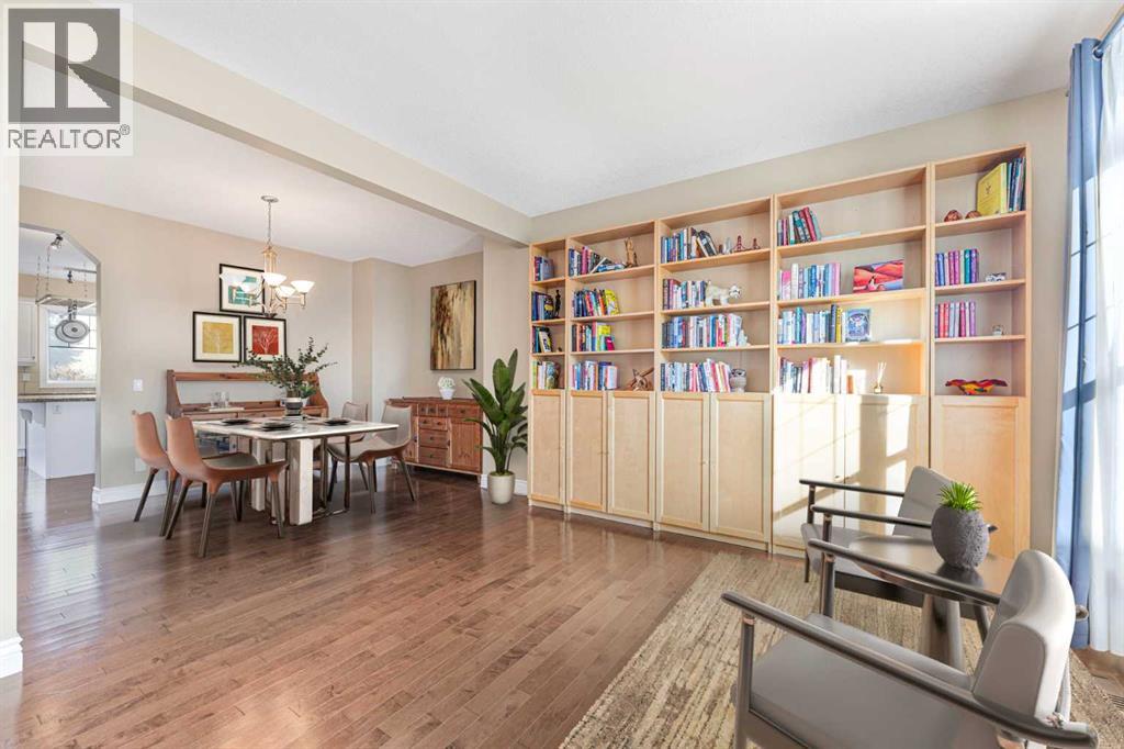 Single Family House for Sale in  Tusslewood Heights NW Tuscany Calgary 