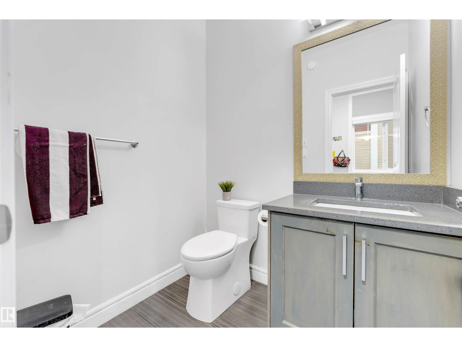 #50 2803 14 AV NW, Edmonton