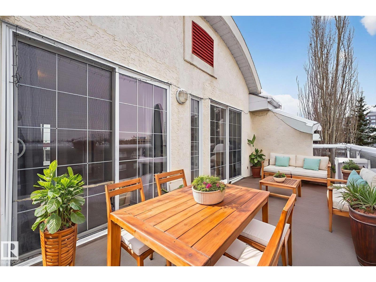 #420 12110 106 AV NW, Edmonton