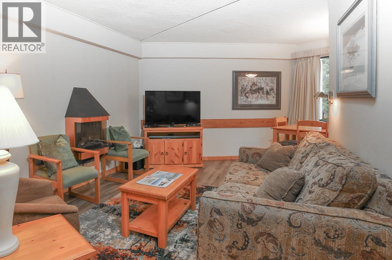 6F 2561 TRICOUNI PLACE, Whistler