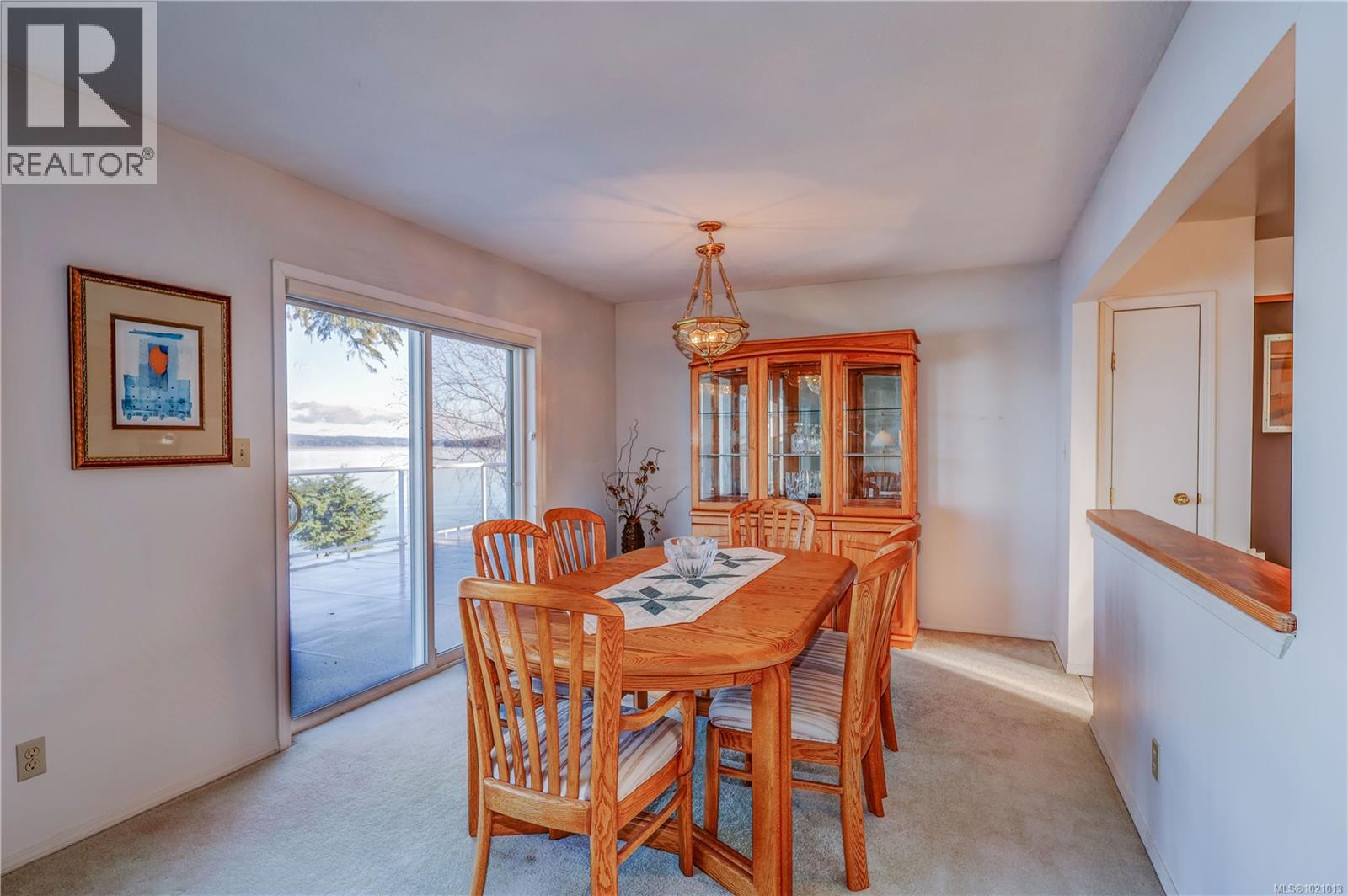 2112 Beach Dr, Port McNeill