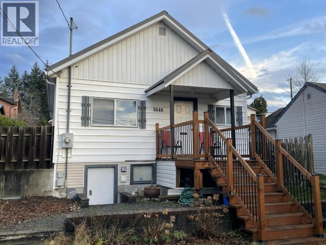 5646 MANSON AVE, Powell River