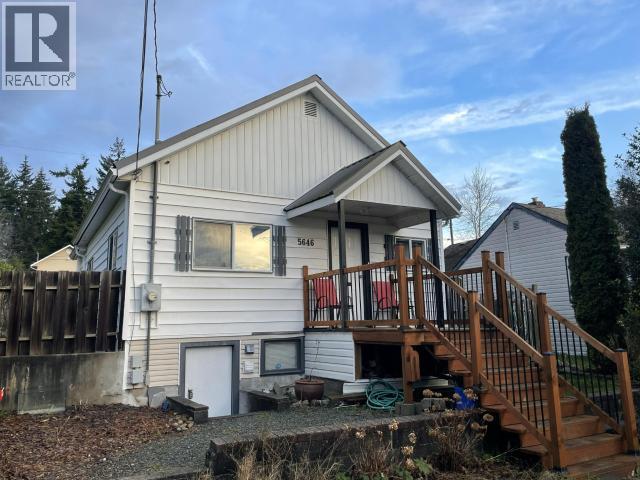 5646 MANSON AVE, Powell River