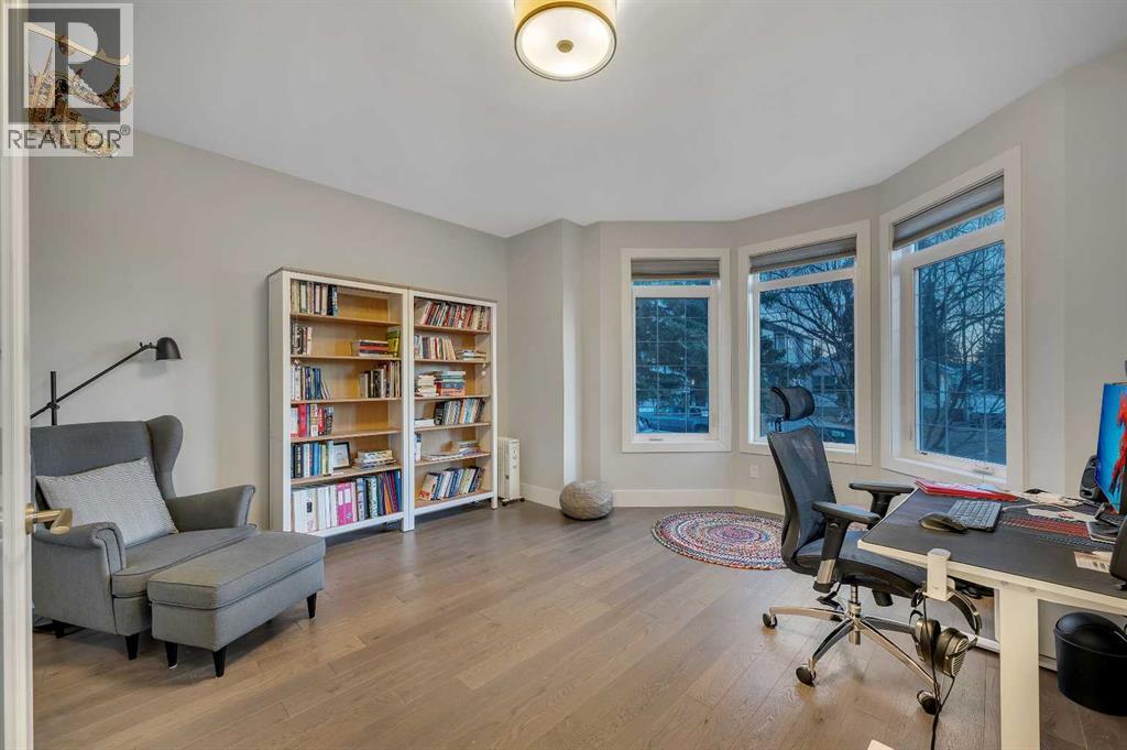 Single Family House for Sale in   Avenue NW Capitol Hill Calgary 