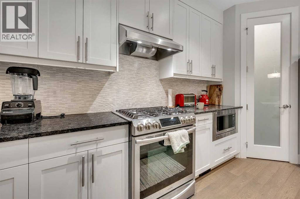 Single Family House for Sale in   Avenue NW Capitol Hill Calgary 