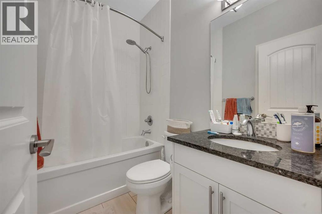 Single Family House for Sale in   Avenue NW Capitol Hill Calgary 