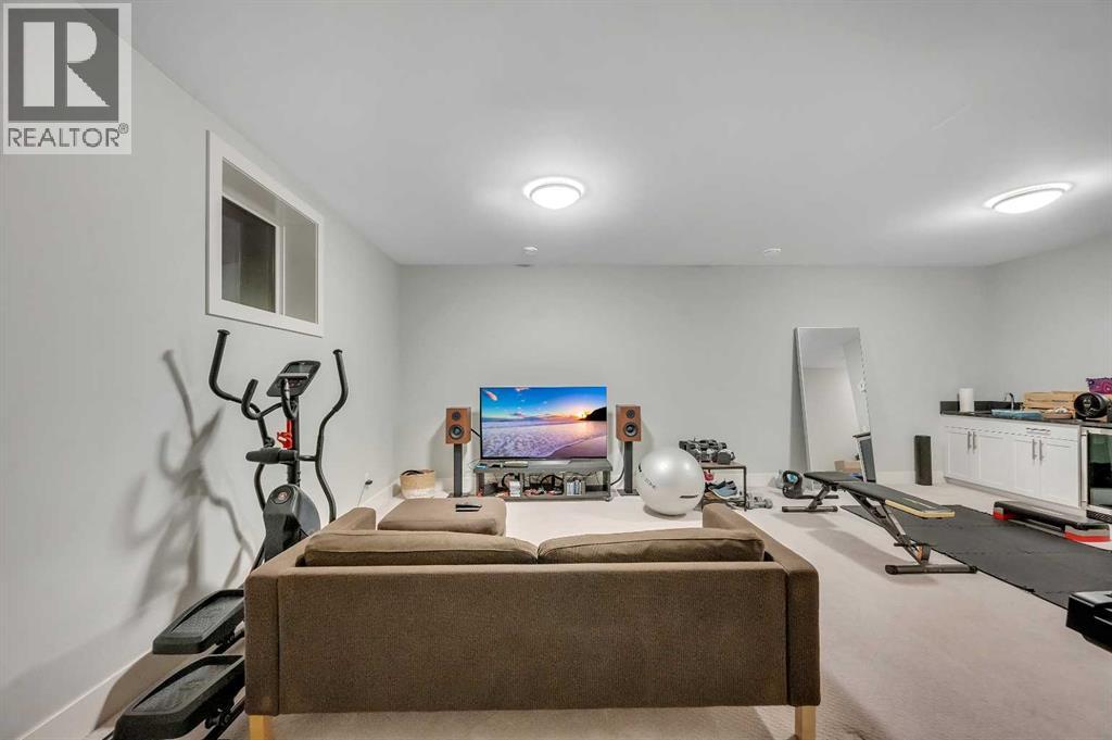 Single Family House for Sale in   Avenue NW Capitol Hill Calgary 