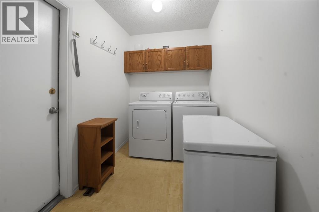 5531 43 Street, Innisfail