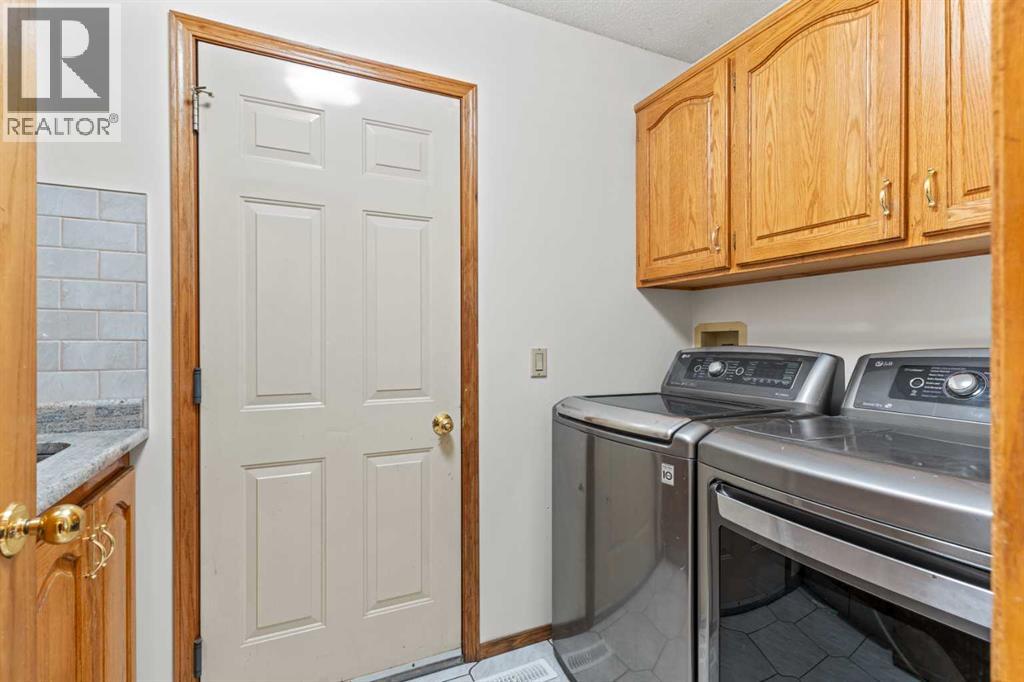 Single Family House for Sale in  Santana Road NW Sandstone Valley Calgary 