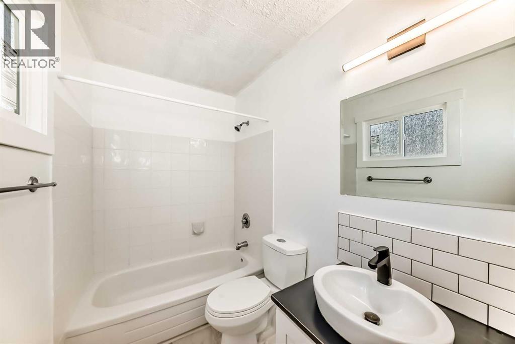 Single Family House for Sale in   Avenue NE Pineridge Calgary 