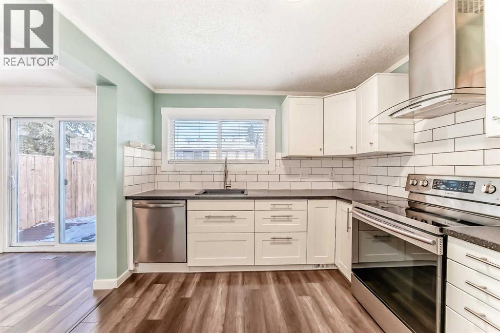 Single Family House for Sale in   Avenue NE Pineridge Calgary 