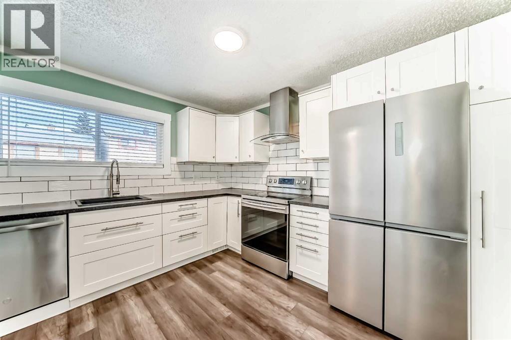 Single Family House for Sale in   Avenue NE Pineridge Calgary 