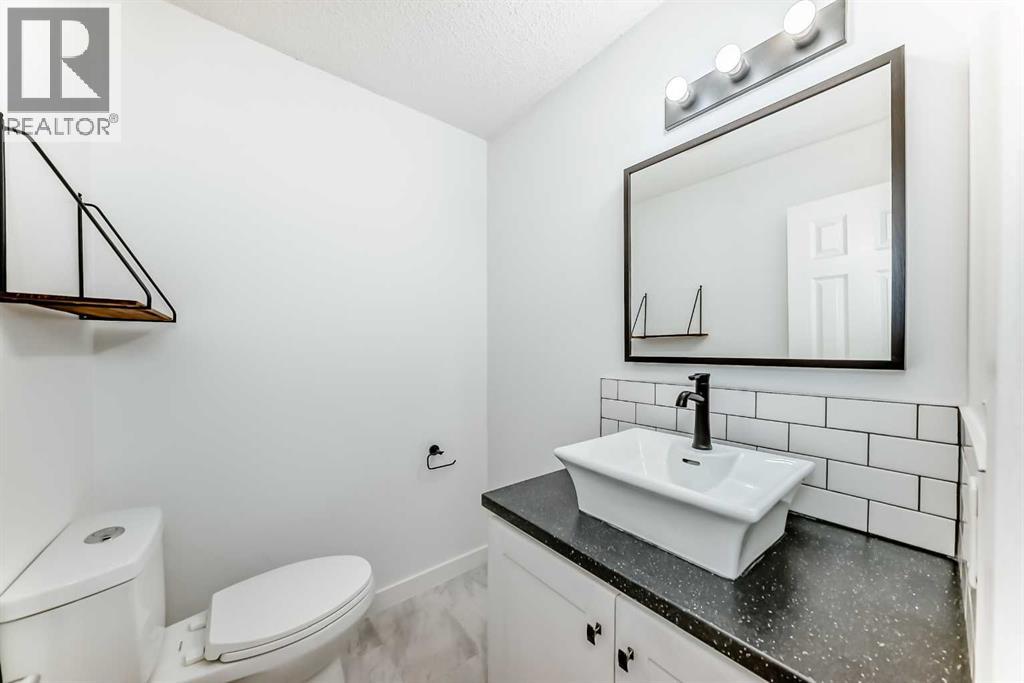 Single Family House for Sale in   Avenue NE Pineridge Calgary 