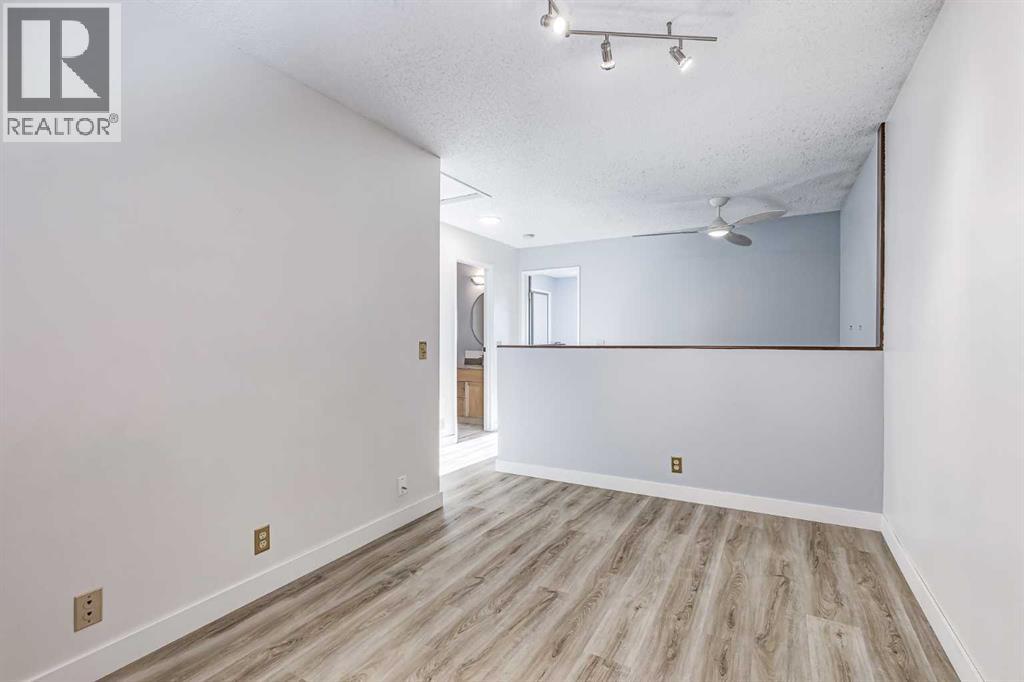 Single Family House for Sale in  Woodsman Lane SW Woodbine Calgary 