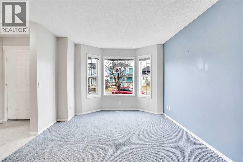 Single Family House for Sale in  Saddlemead Green NE Saddle Ridge Calgary 